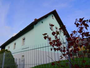 Cosy holiday home in the Upper Palatinate Forest with a fenced garden and seating corner